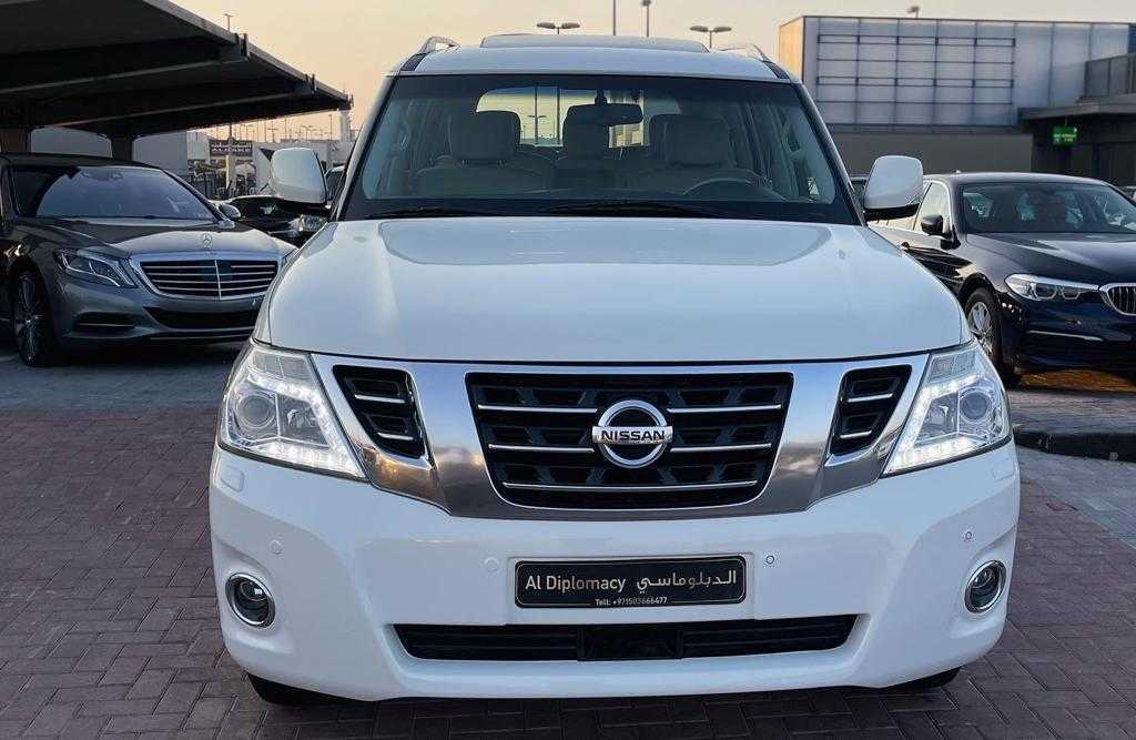 Nissan Patrol Platinum V8 5.6 Full Option-pic_3