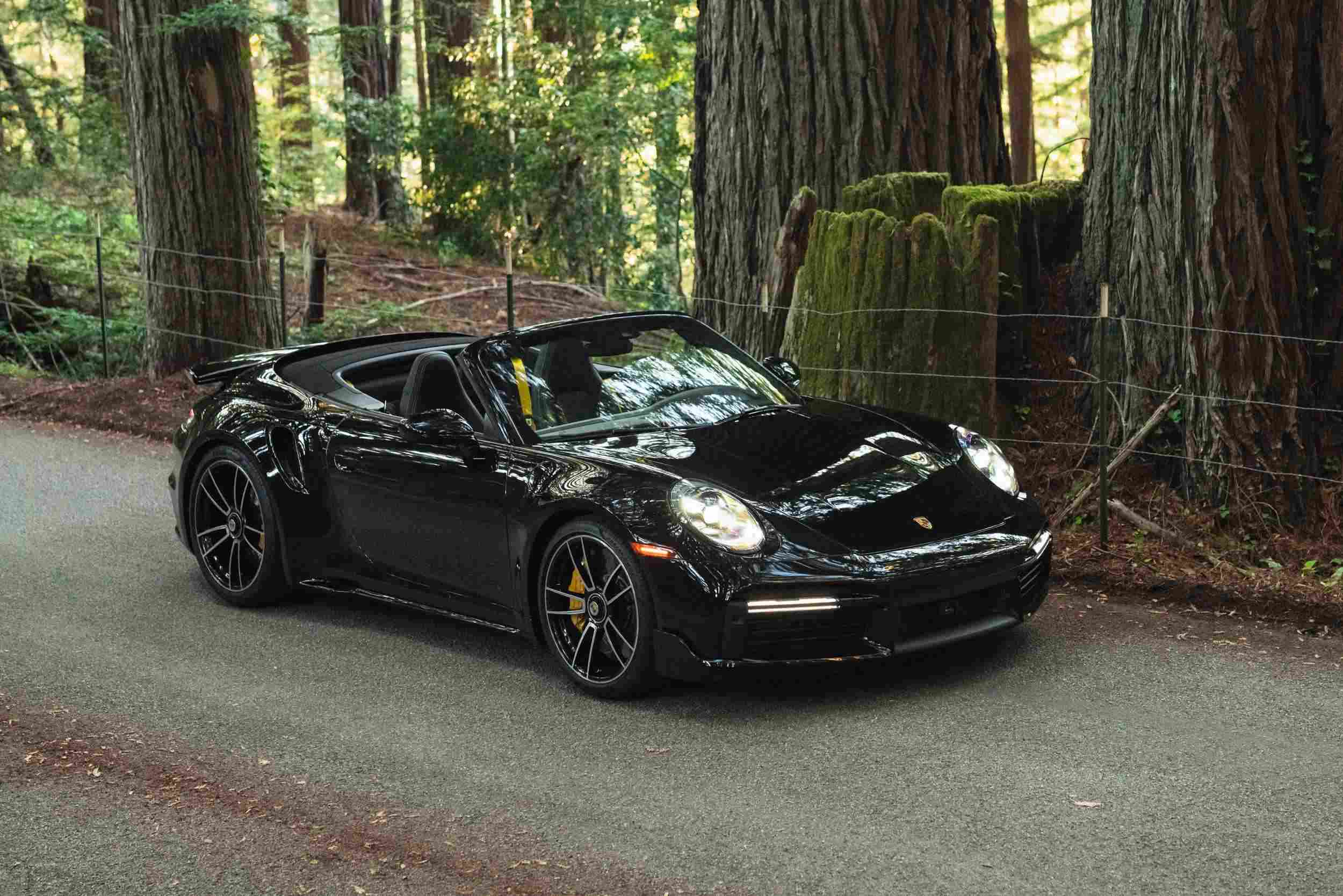 Porsche 911 Turbo S Cabriolet-pic_4