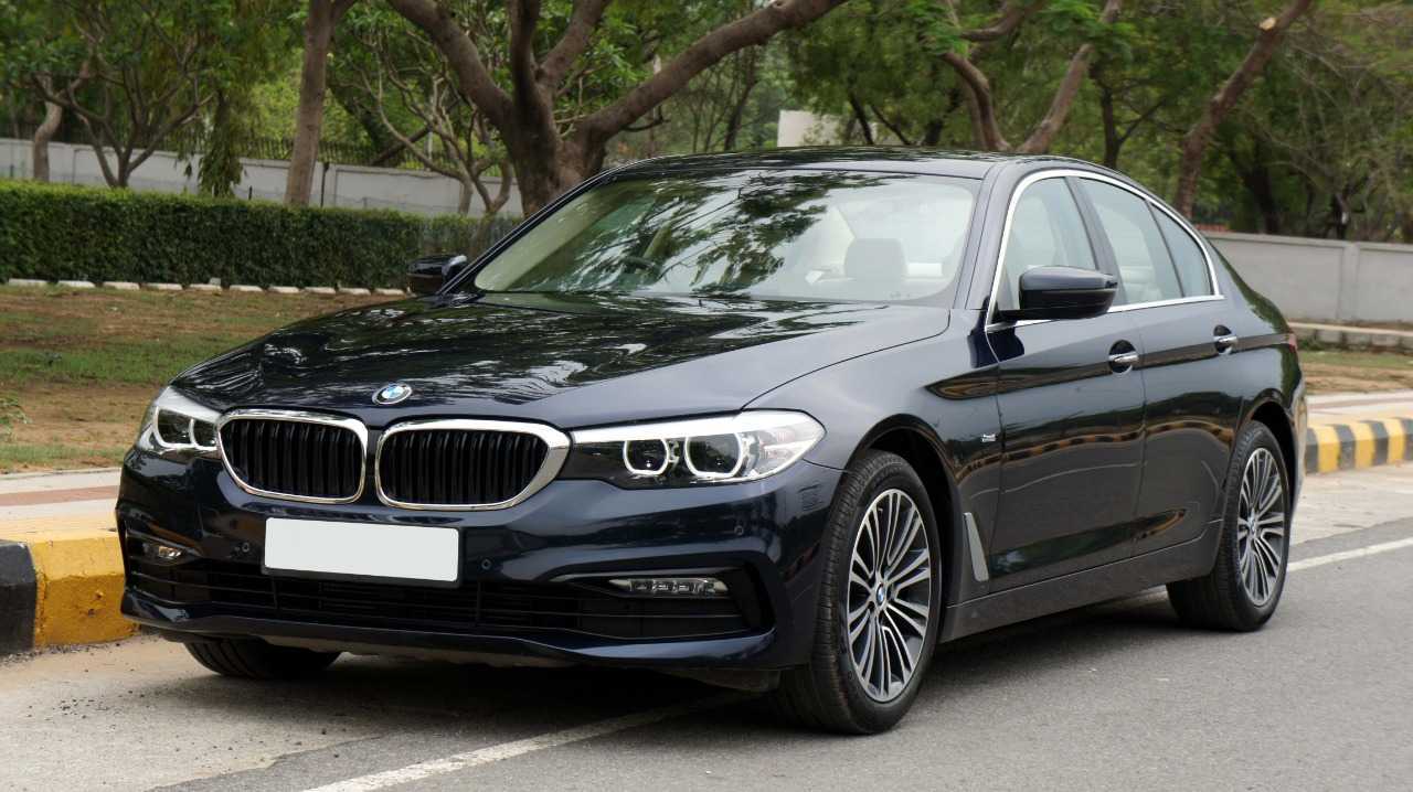 RENT BMW 520I 2019 IN DUBAI-pic_3