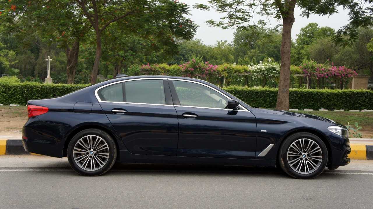 RENT BMW 520I 2019 IN DUBAI-pic_4