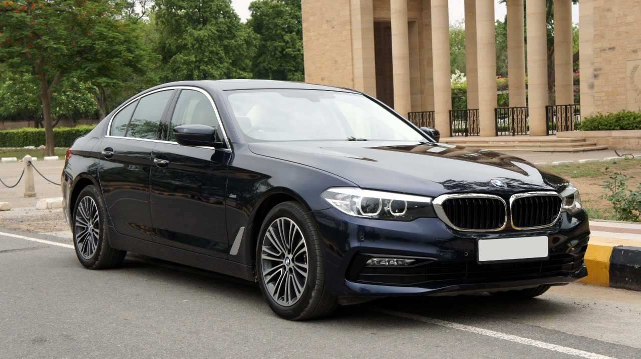 RENT BMW 520I 2019 IN DUBAI-pic_2