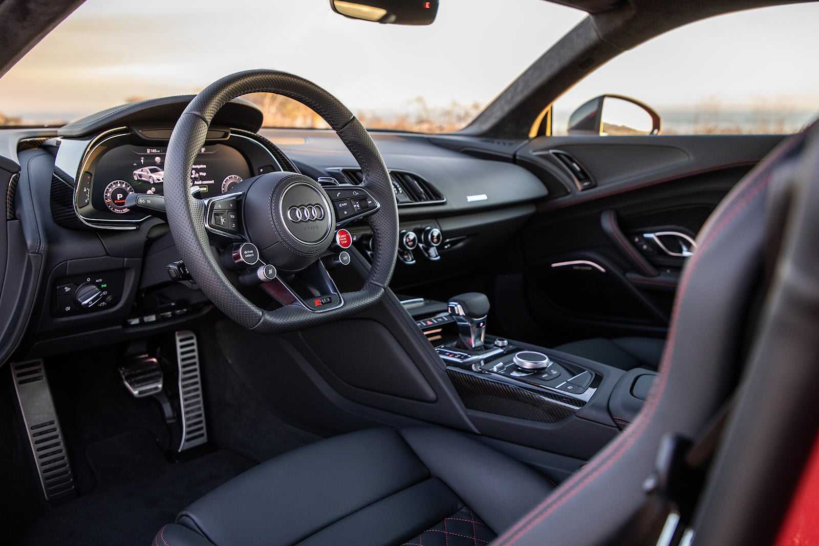 Rent Audi R8 Coupe 2021-pic_1