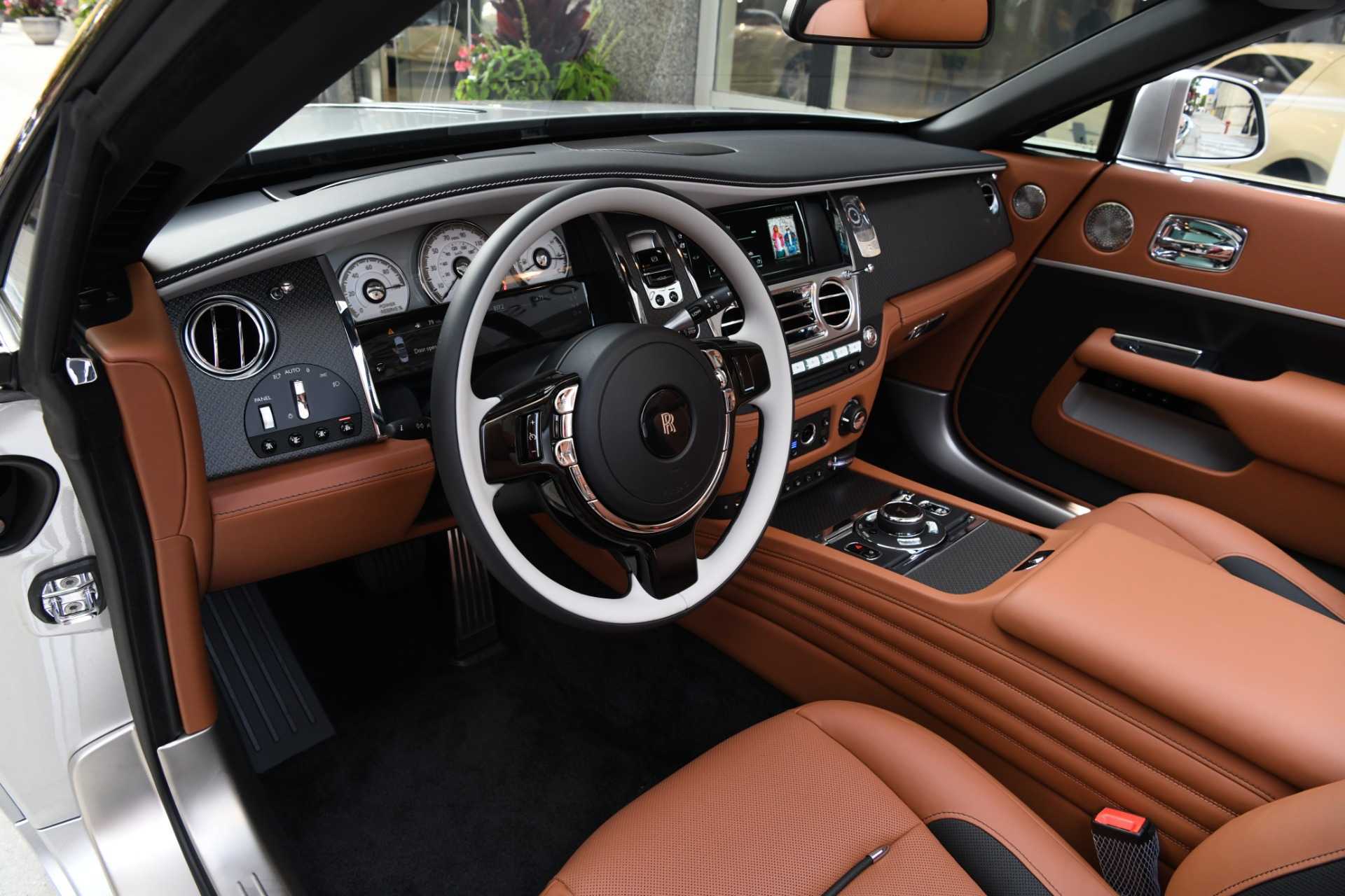 Rolls Royce Dawn 2021 Silver-Tan 900 KM-pic_2