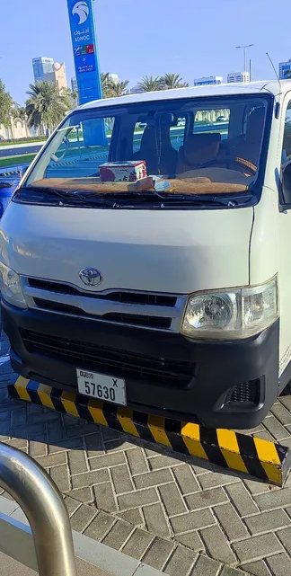 Toyota Hiace 2011 in Dubai-pic_2