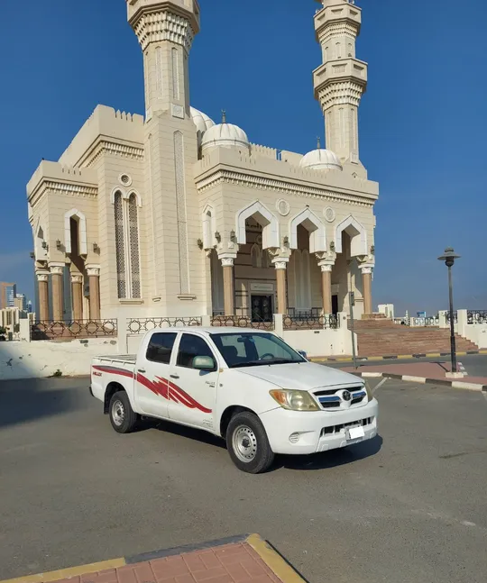 Toyota Hilux 2006 in Dubai-pic_3