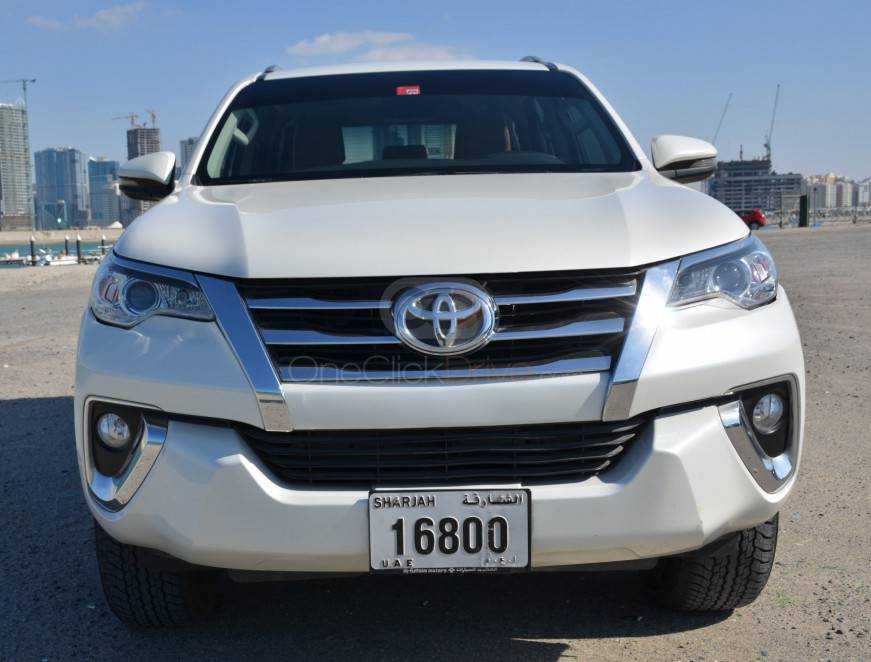 RENT TOYOTA FORTUNER 2019 IN DUBAI-pic_2