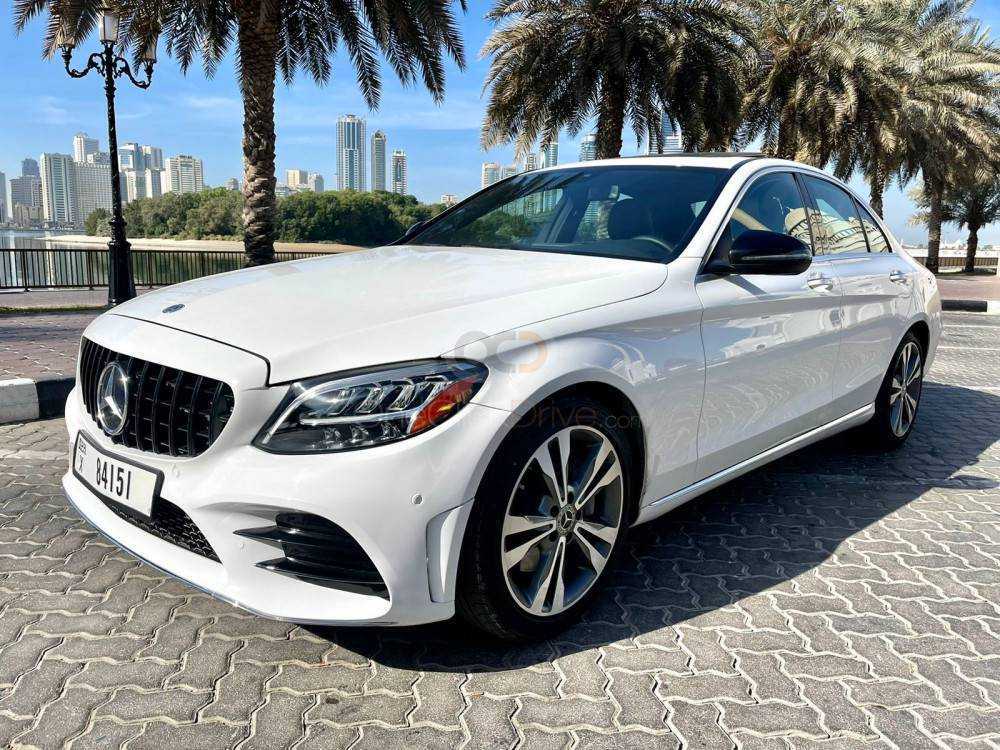 RENT MERCEDES BENZ C300 2019 IN DUBAI-pic_4