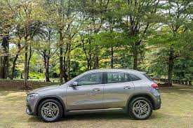 RENT MERCEDES BENZ GLA 250 2019 IN DUBAI-pic_2