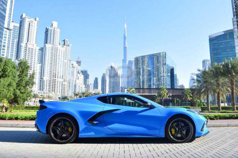 RENT CHEVROLET CORVETTE STINGRAY C8 2020 IN DUBAI-pic_1