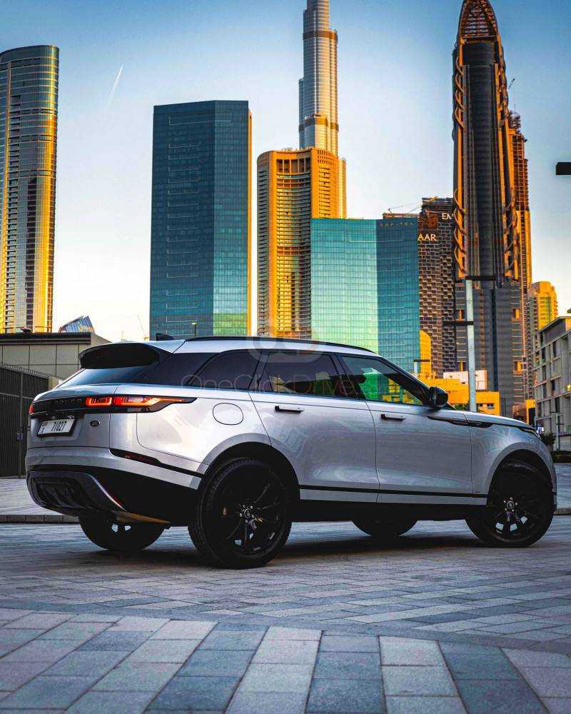 RENT LAND ROVER RANGE ROVER VELAR R DYNAMIC 2019 IN DUBAI-pic_2