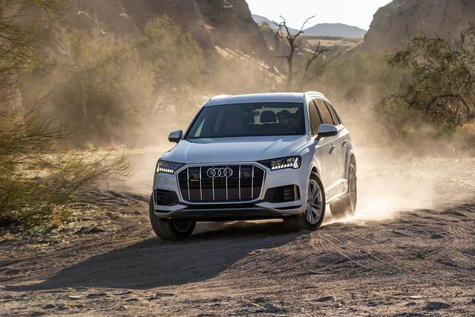 AED2218 /month | 2017 Audi Q7 45 TFSI quattro S-Line 3.0L | Full Audi Service | GCC specs-pic_4