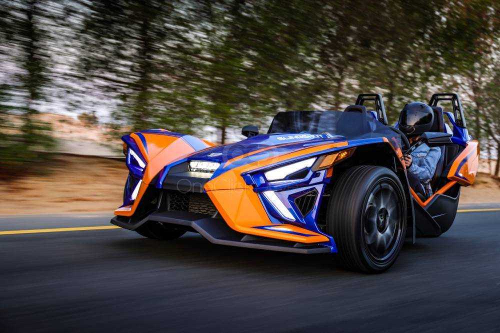 RENT POLARIS SLINGSHOT 2021 IN DUBAI-pic_2