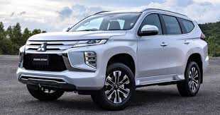 RENT MITSUBISHI PAJERO 2020 IN DUBAI-pic_1