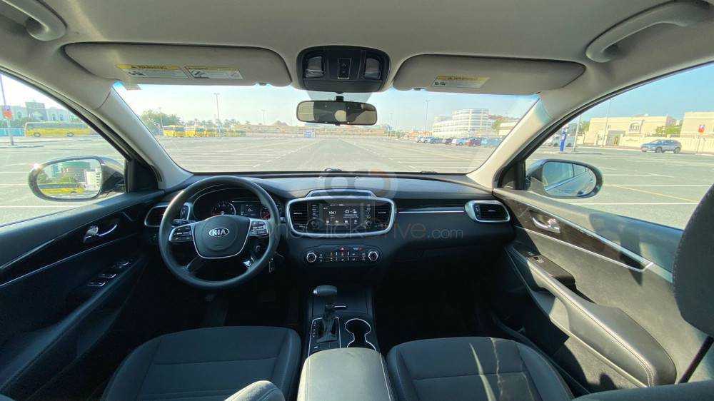 RENT KIA SORENTO 2019 IN DUBAI-pic_2