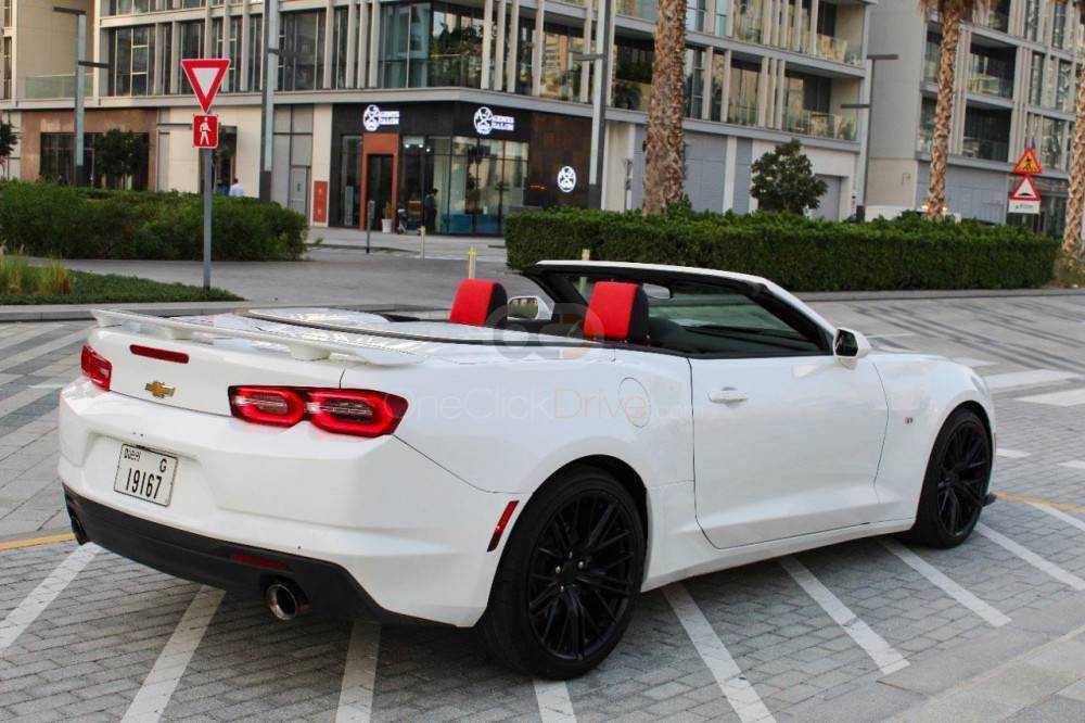 RENT CHEVROLET CAMARO CONVERTIBLE V4 2019 IN DUBAI-pic_4