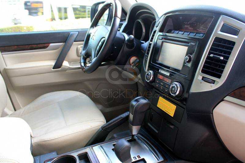 RENT MITSUBISHI PAJERO 2020 IN DUBAI-pic_3