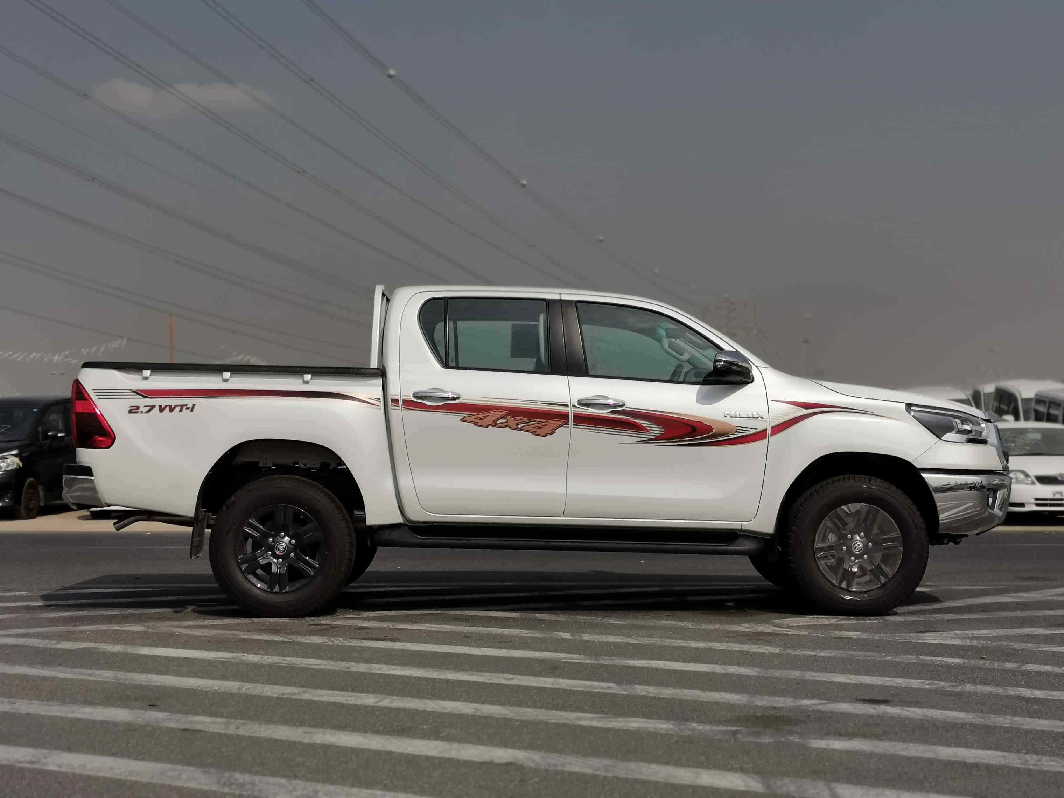 Brand New Toyota Hilux HLX24-LV5 2.4L M/T Diesel | White / Black 2022 | For Export Only-pic_4