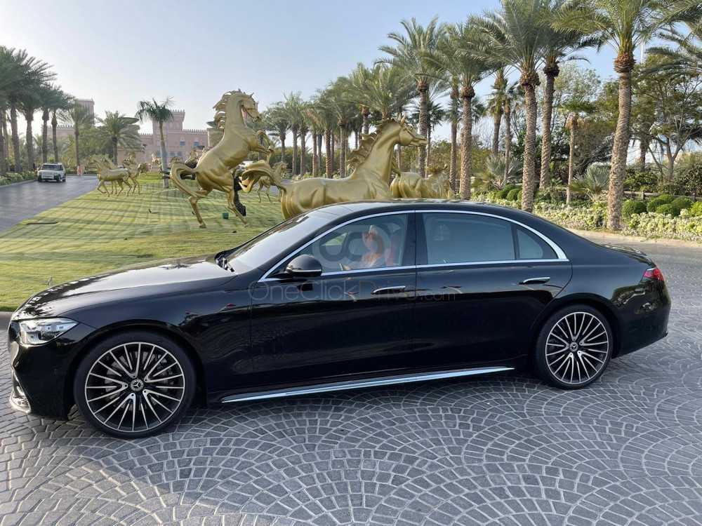 RENT MERCEDES BENZ S580 2022 IN DUBAI-pic_1