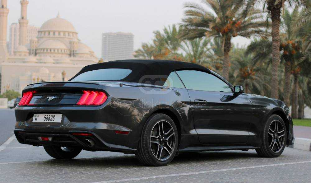 RENT FORD MUSTANG ECOBOOST CONVERTIBLE V4-pic_5