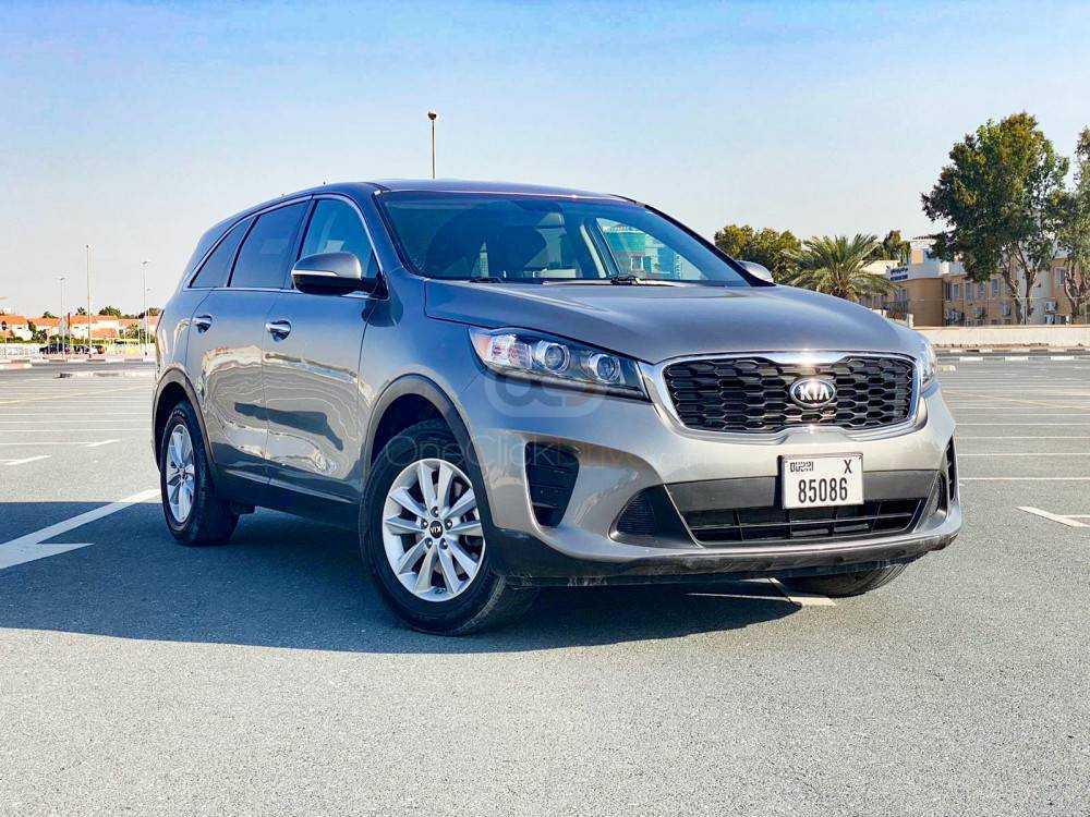 RENT KIA SORENTO 2019 IN DUBAI-pic_6