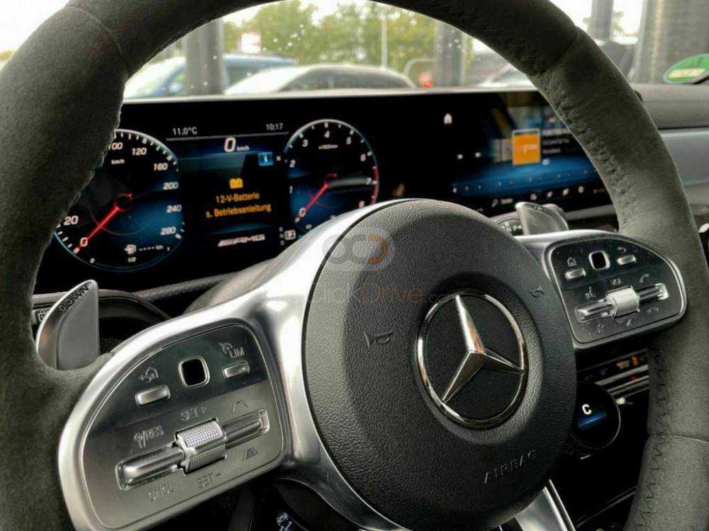 RENT MERCEDES BENZ AMG A35 2019 IN DUBAI-pic_3