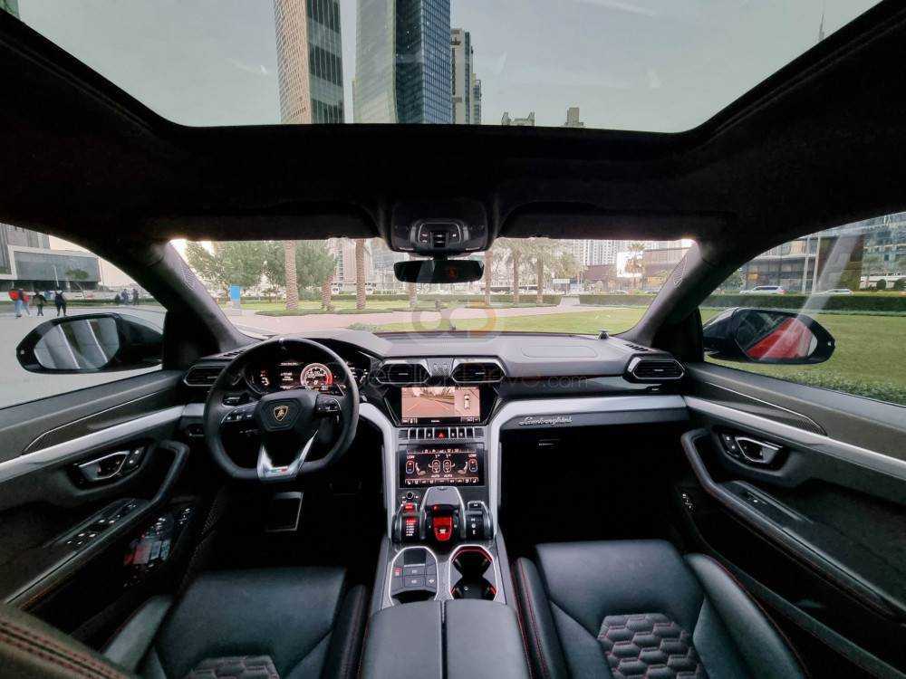 RENT LAMBORGHINI URUS 2020 IN DUBAI-pic_4