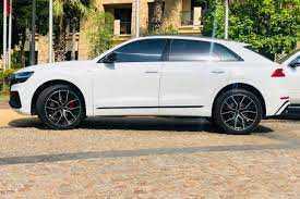 RENT AUDI Q8 2020 IN DUBAI-pic_2