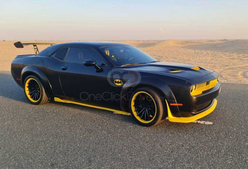 RENT DODGE CHALLENGER BATMAN KIT V8 2020 IN DUBAI-pic_1