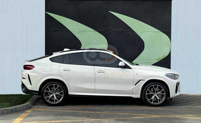 RENT BMW X6 M40 2022 IN DUBAI-pic_3