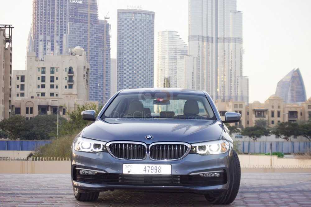 RENT BMW 520I 2019 IN DUBAI-pic_1