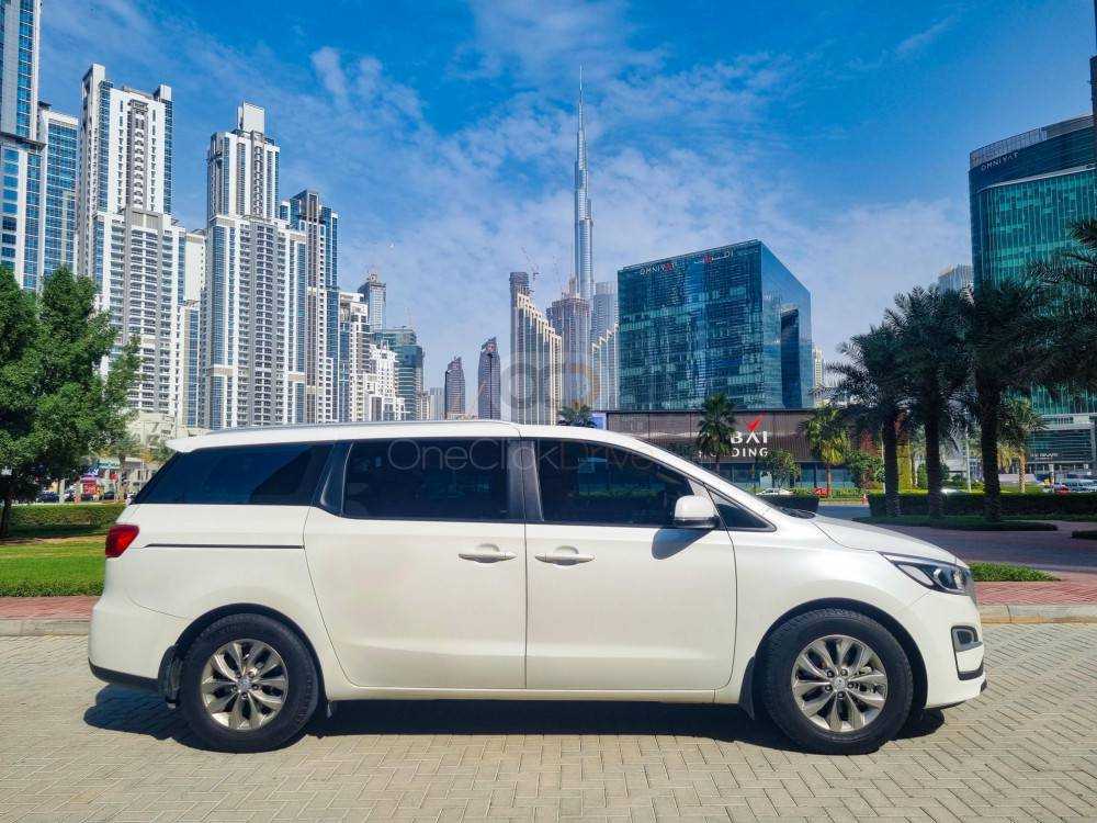 RENT KIA CARNIVAL 2020 IN DUBAI-pic_6