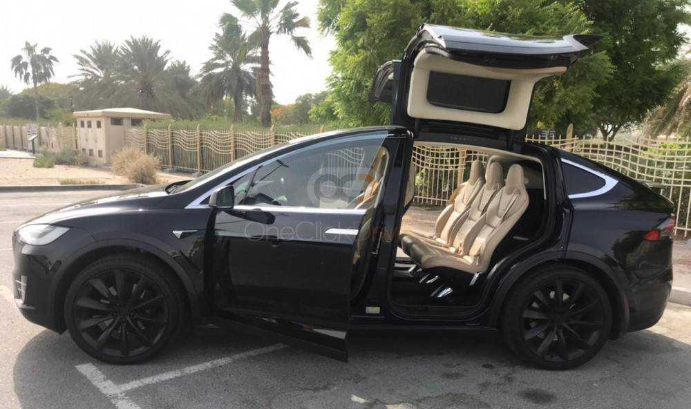 RENT TESLA MODEL X 2017 IN DUBAI-pic_2