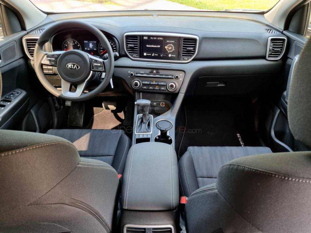 RENT KIA SPORTAGE 2022 IN DUBAI-pic_2