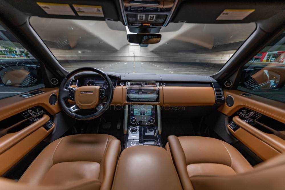 RENT LAND ROVER RANGE ROVER SE 2019 IN DUBAI-pic_5