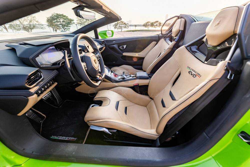 RENT LAMBORGHINI HURACAN EVO SPYDER 2022 IN DUBAI - image 5