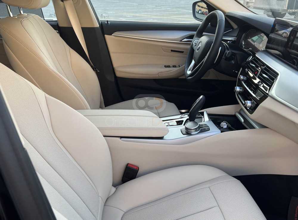 RENT BMW 520I 2021 IN DUBAI-pic_4