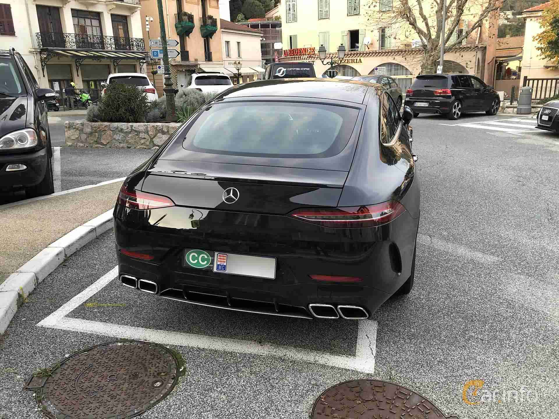 RENT MERCEDES BENZ AMG GT 43 2020 IN DUBAI-pic_2