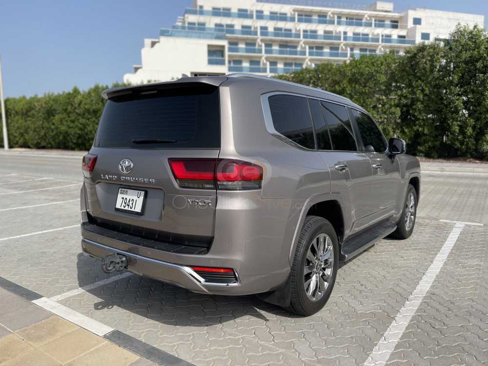 RENT TOYOTA LAND CRUISER VXR V8 2022 IN DUBAI-pic_4