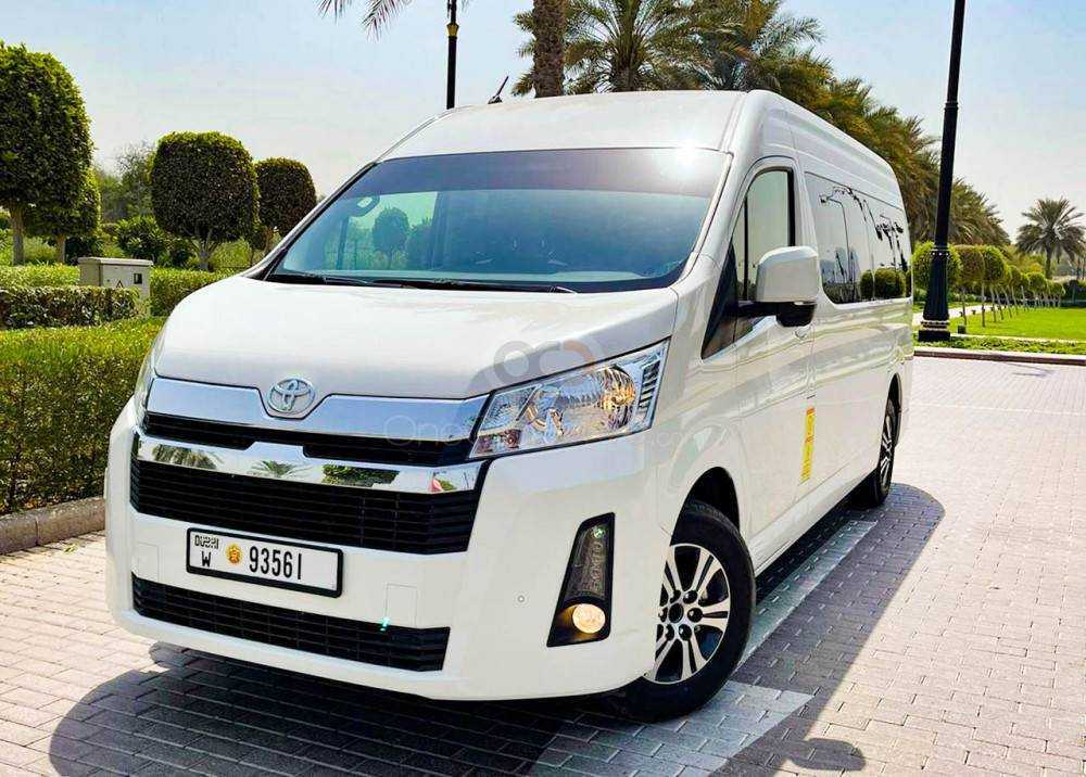 RENT TOYOTA HIACE 13 SEATER 2021 IN DUBAI-pic_2