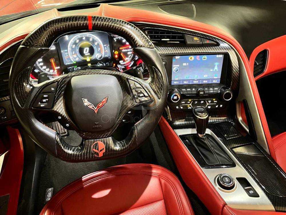 RENT CHEVROLET CORVETTE 2018 IN DUBAI-pic_6