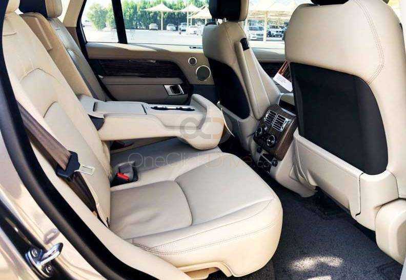 RENT LAND ROVER RANGE ROVER VOGUE SE 2019 IN DUBAI-pic_1