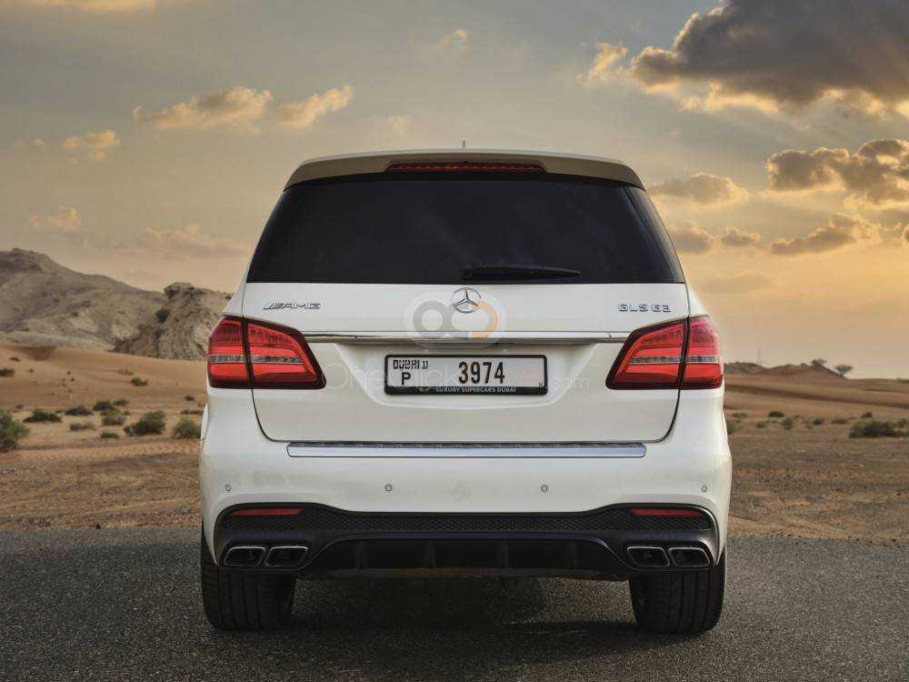 RENT MERCEDES BENZ AMG GLS 63S 2017 IN DUBAI-pic_3