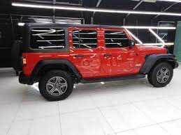 RENT JEEP WRANGLER UNLIMITED SAHARA EDITION 2018 IN DUBAI-pic_2