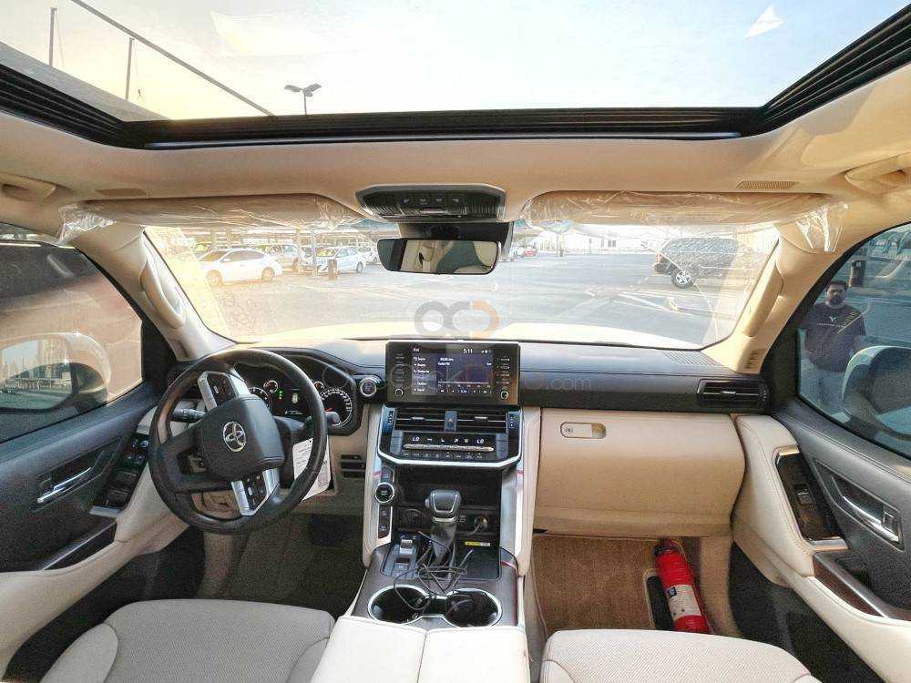 RENT TOYOTA LAND CRUISER GXR V6 2022 IN DUBAI-pic_5