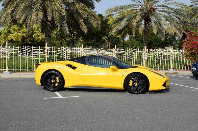 RENT FERRARI 488 GTB 2016 IN DUBAI-pic_4