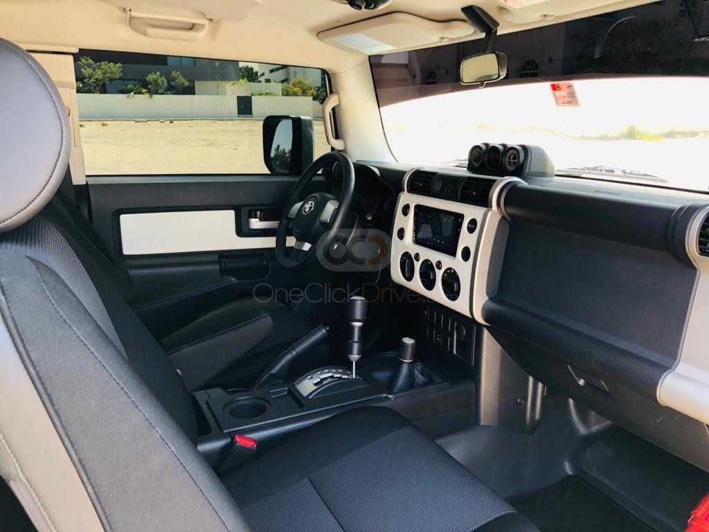 RENT TOYOTA FJ CRUISER 2020 IN DUBAI-pic_2