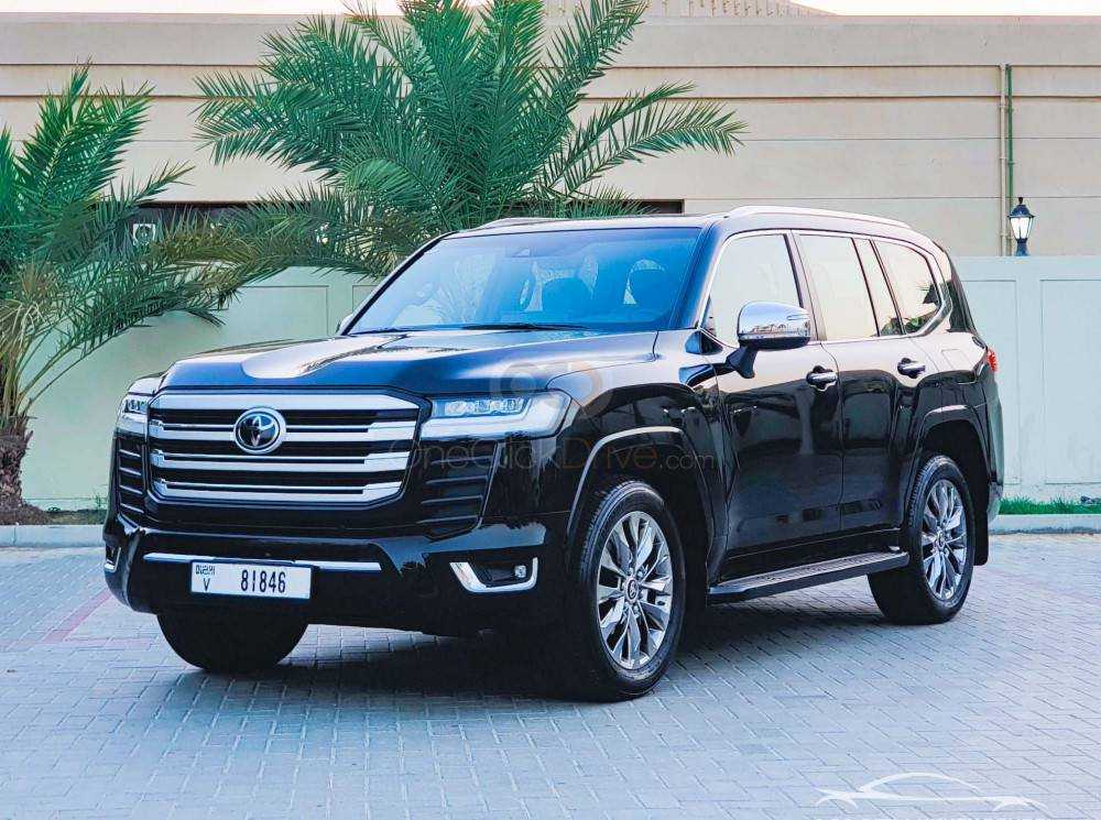 RENT TOYOTA LAND CRUISER EXR V4 2022 IN DUBAI-pic_1