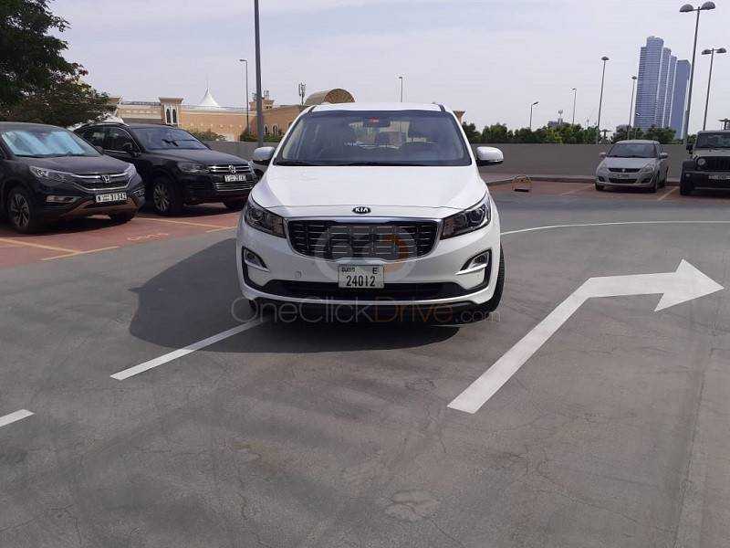 RENT KIA CARNIVAL 2020 IN DUBAI-pic_2