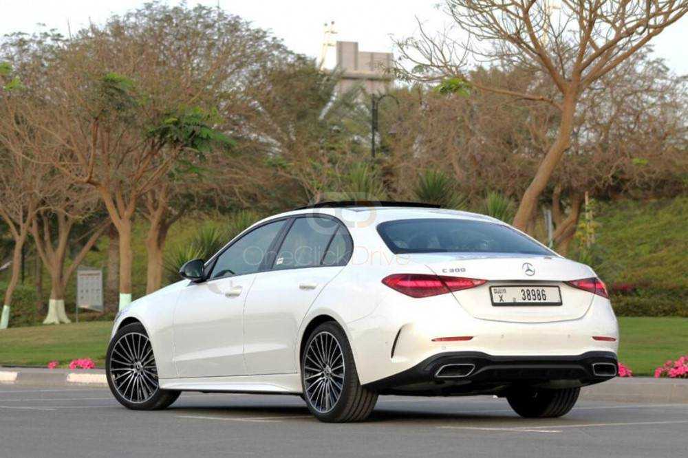 RENT MERCEDES BENZ C300 2022 IN DUBAI-pic_4