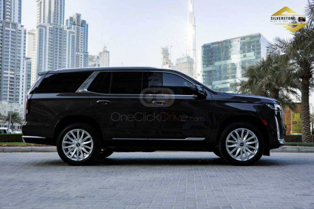 RENT CADILLAC ESCALADE PLATINUM SPORT 2022 IN DUBAI-pic_3